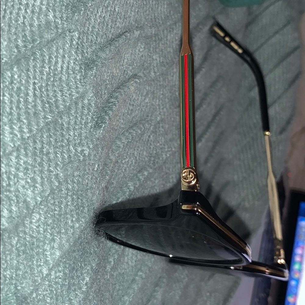 Sunglasses - Picture 3 of 7